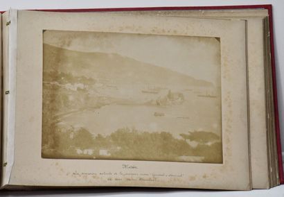Photographs
XIXth CENTURY PHOTO ALBUMS
Reunion...