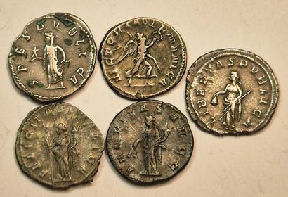 Lot of 5 Antoninians: Herennius Etruscus...