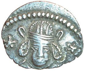 Vonones II. 51. Drachma. Ecbatane. A/ Diademed...