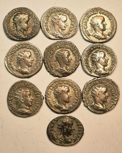 Gordian III: Lot of 10 Antoninians, all different....