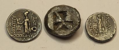 3 silver coins: Aegina Statere (10.38grs,...