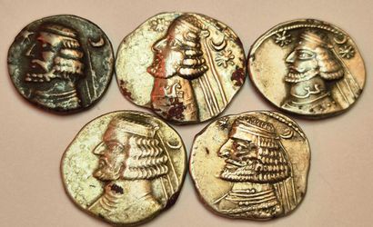 Orodès II. Lot of 5 drachms including 1 barbarian...