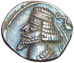 Phraates IV. Drachma. Rhagai. A/ Diademed...