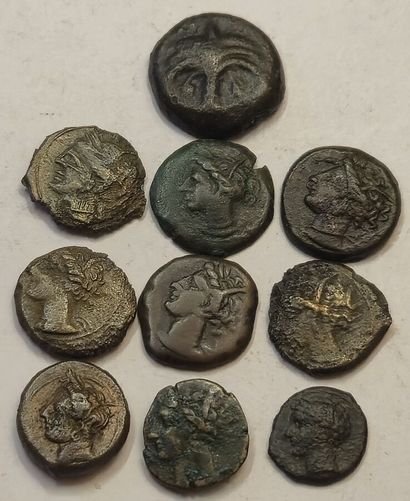 Lot of 10 various bronzes. 12 to 19mm. Some...