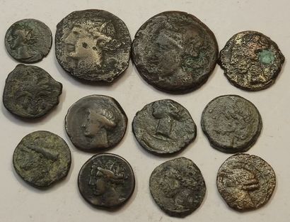 Lot of 12 bronzes. 7 to 30mm. Very diverse....