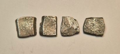 Cadurques: Lot of 4 drachms with triangular...