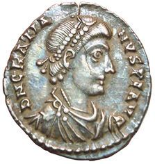 Gratien. 367-383. Silique. Trier. R/ VRBS...