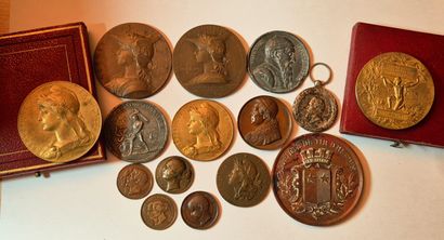 Lot of 15 copper and pewter medals. Very...