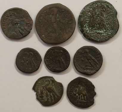 8 bronzes: Ptolemy V (3 ex.), Ptolemy VI...