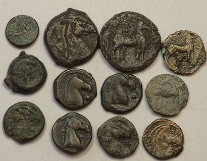 Lot of 12 bronzes. 7 to 30mm. Very diverse....