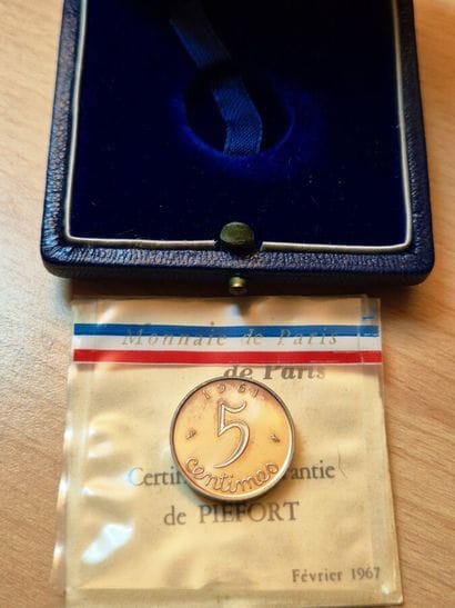 Piefort Argent de 5 Centimes Epi 1961. Dans...