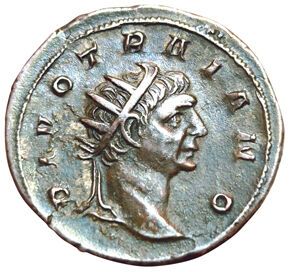 Trajan. Antoninian. DIVO TRAIANO. R/ CONSECRATIO....