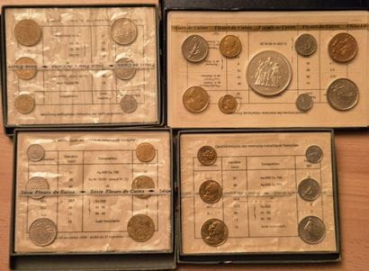 Lot de 4 boites Série FDC: 1969,1972, 1973,...
