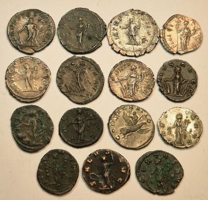 Lot of 15 Antoninians: Posthumus (7 ex.),...