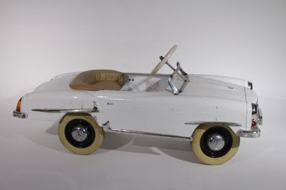 Pedal car. Mercedes 190SL. Metal body, steering...