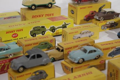 DINKY TOYS. Reunion de vehicules Français...