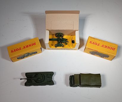 DINKY TOYS . Reunion of 2 military vehicles...
