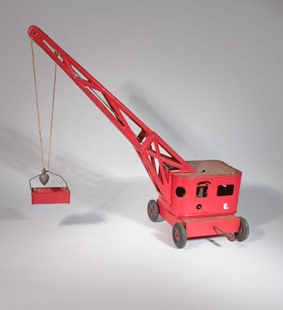 Charles ROLLET. Grue mecanique laquée rouge....