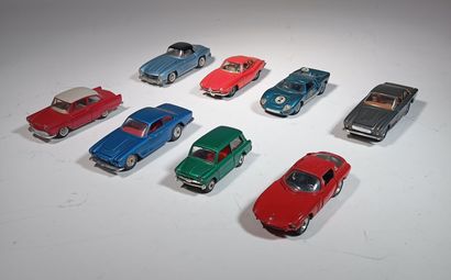 Reunion of 8 1/43 vehicles of different makes,...