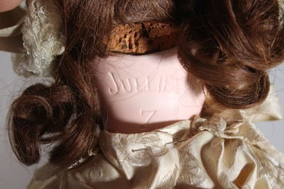 JULLIEN. French doll, size 7, bisque head...