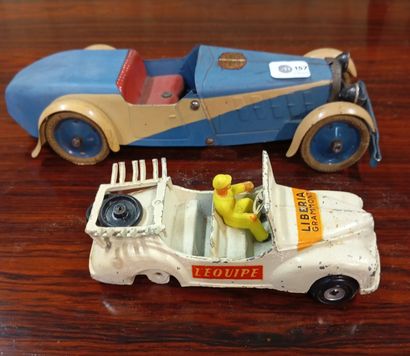 MECCANO. Auto sport demontable en tôle laquée...