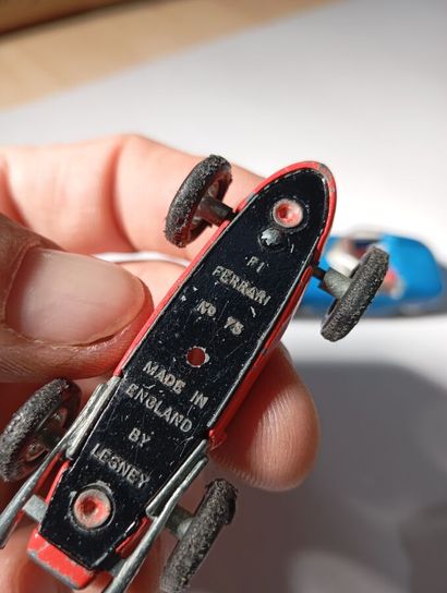 Lot de voitures miniatures dont Novoexport...