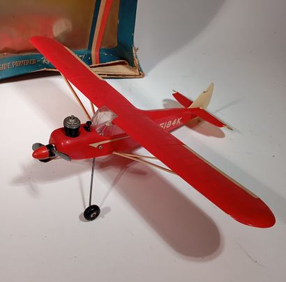 Avion Super Cub 150 Cox Thimble Drome de...