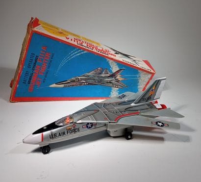 NOMURA TOYS. Grumman FIIIA Jet Fighter en...