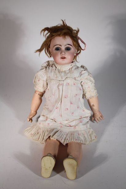 French JUMEAU doll, size 8. Open-mouthed...