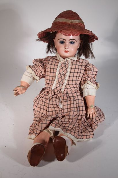 French doll. JUMEAU bisque doll head with...