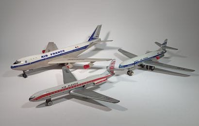 Reunion de 3 Avions de ligne . ARNOLD Caravelle...