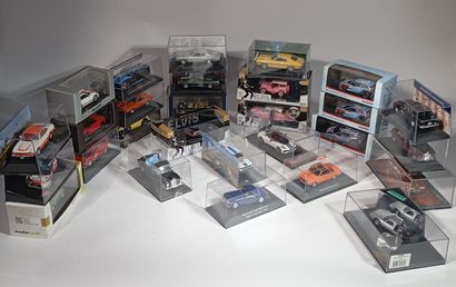 Lot de vehicules miniatures de fabricants...