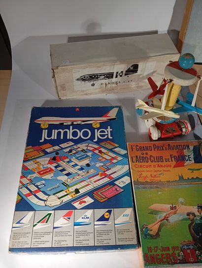 Reunion de jeux, puzzle et jouets autours...