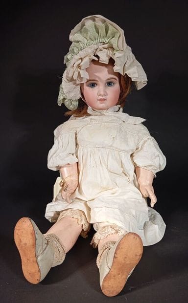 French JUMEAU doll 