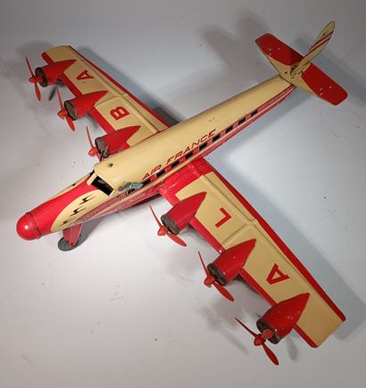 JOUSTRA. Avion 