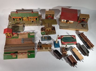 JEP / Hornby. Important ensemble de gares...