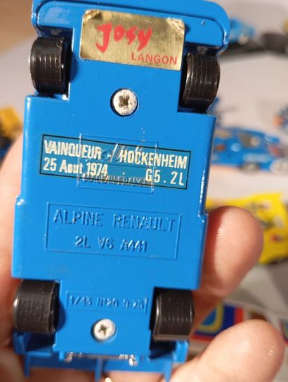 Lot de vehicules miniatures de fabricants...