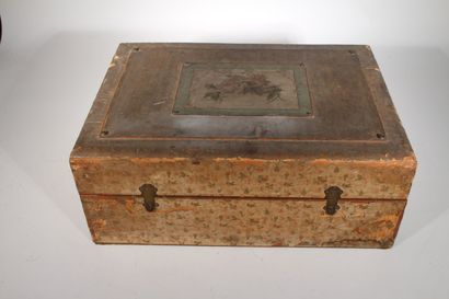 Coffret formant coiffeuse qui comporte un...