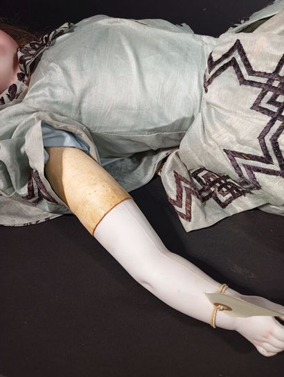 Poupée de mode ou Parisienne Francois GAULTIER,...