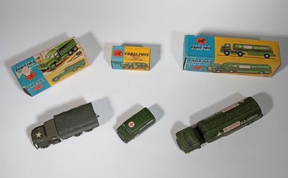 CORGI TOYS. Reunion de 3 vehicules militaires...