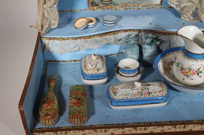 Coffret formant coiffeuse qui comporte un...