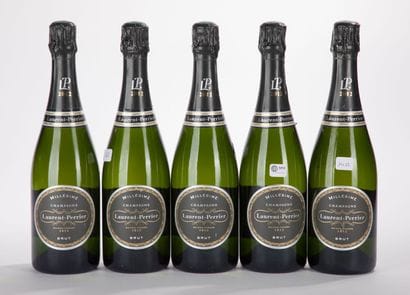LAURENT PERRIER BRUT Champagne
5 bottles,...