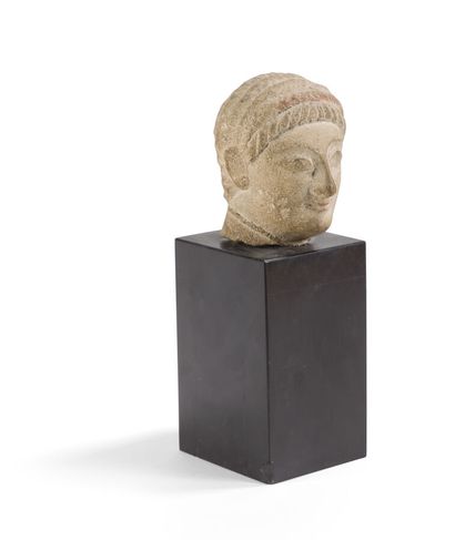 TÊTE MASCULINE PROVENANT D'UNE STATUETTE...