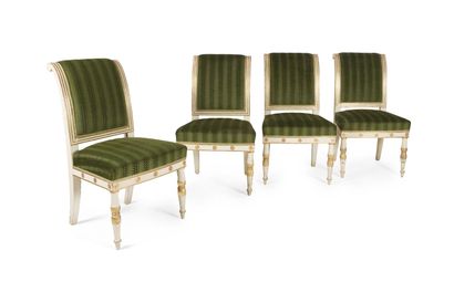 SUITE DE QUATRE CHAISES EN HÊTRE PEINT ET...
