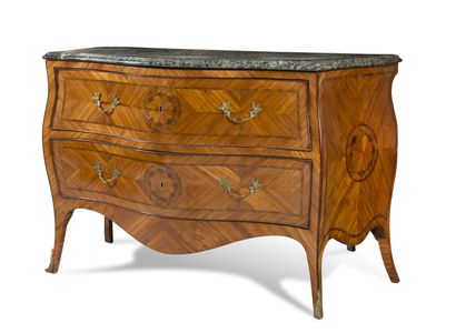 COMMODE EN BOIS DE ROSE ET MARQUETERIE DE...