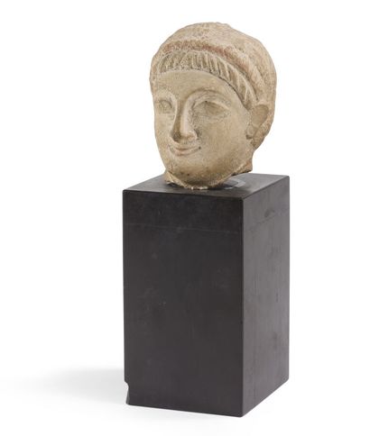 TÊTE MASCULINE PROVENANT D'UNE STATUETTE...