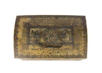 Coffret en parchemin, incisé et peint, à...