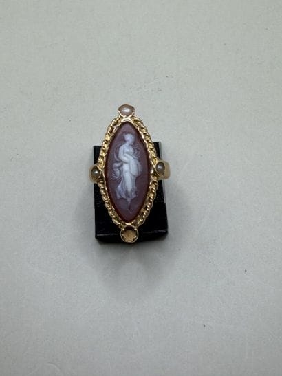 750 mm yellow gold marquise ring set with...