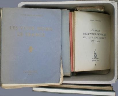 VARIA

- Album Banque France (1909).

In-4...