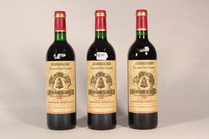 221 

Château Angelus 1989 

Saint Emilion...